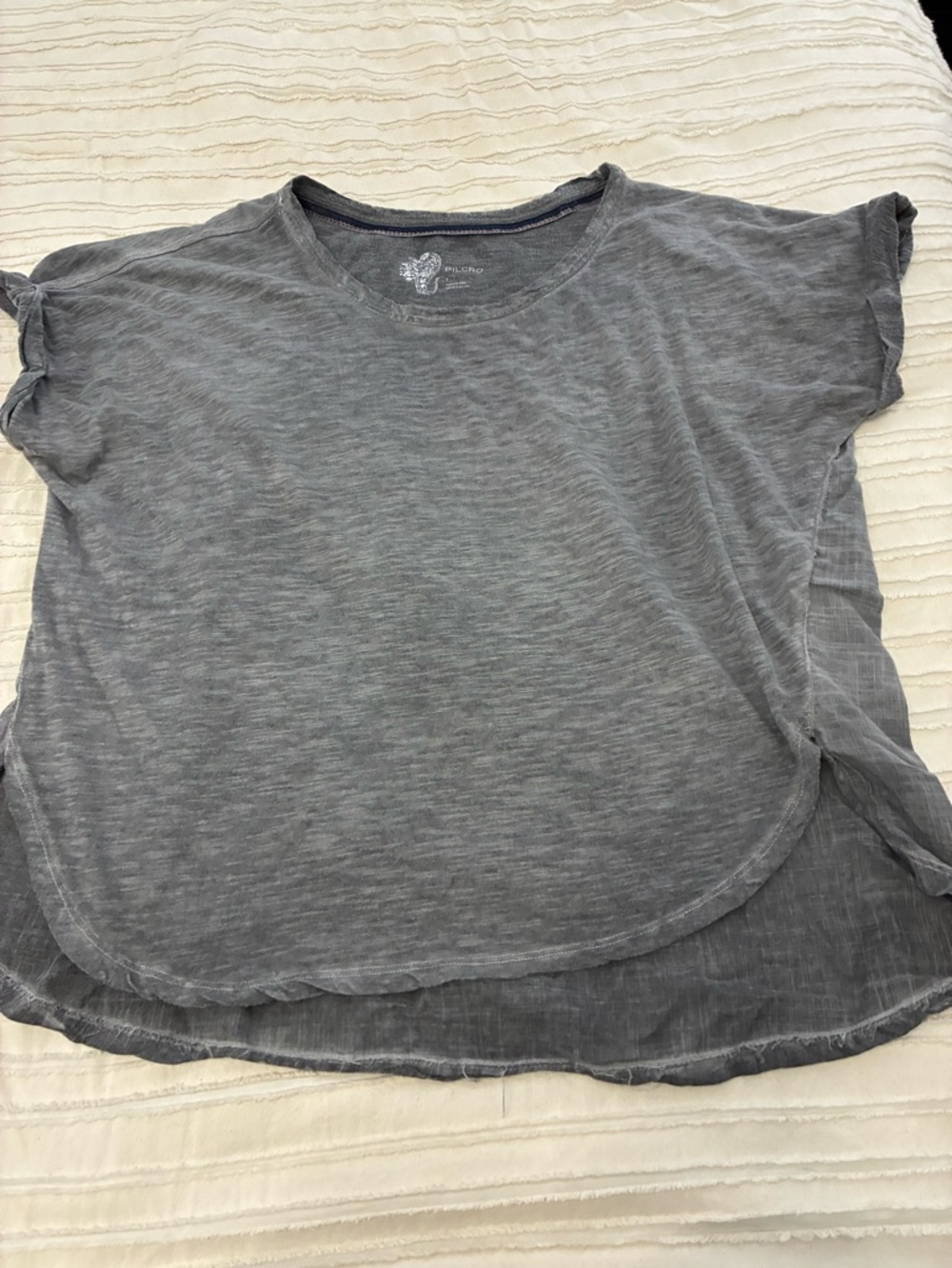 Pilcro Women's Gray Short-Sleeve Tee. Size small. Boho loose fit cotton - Picture 3 of 13